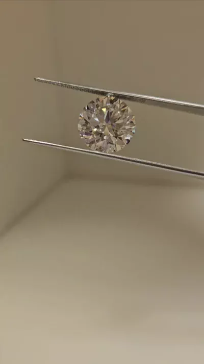 5.53ct H SI2 Rare Carat Ideal Cut Round Diamond