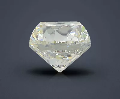 3.57ct I VVS2 Excellent Cut Round Lab Grown Diamond