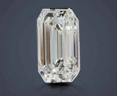 6.01ct H VS2 Rare Carat Ideal Cut Emerald Diamond