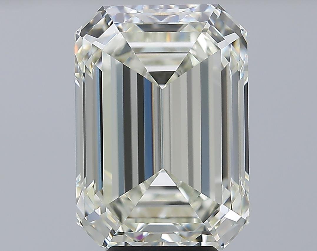 7.01ct K VVS2 Rare Carat Ideal Cut Emerald Diamond