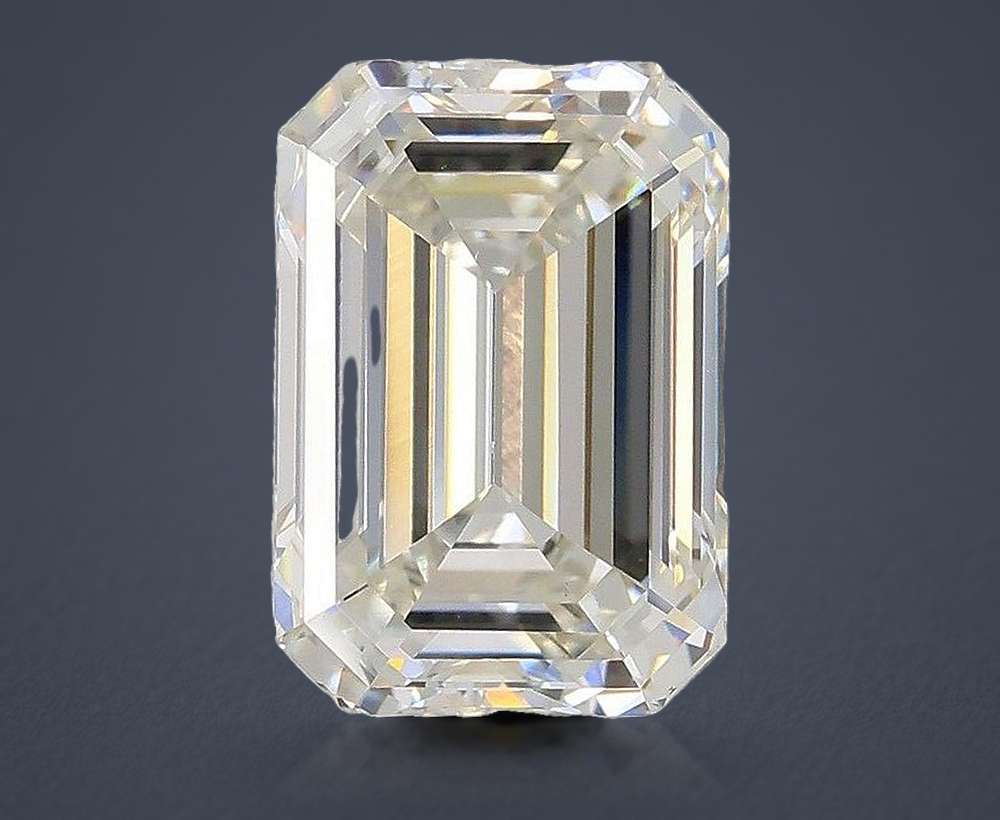 3.05ct H VS1 Rare Carat Ideal Cut Emerald Lab Grown Diamond