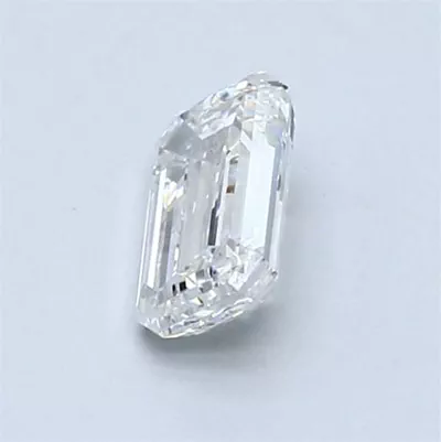 0.82ct E VS2 Excellent Cut Emerald Diamond