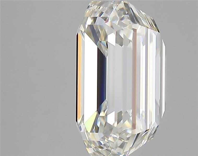 5.02ct J VVS2 Very Good Cut Emerald Diamond