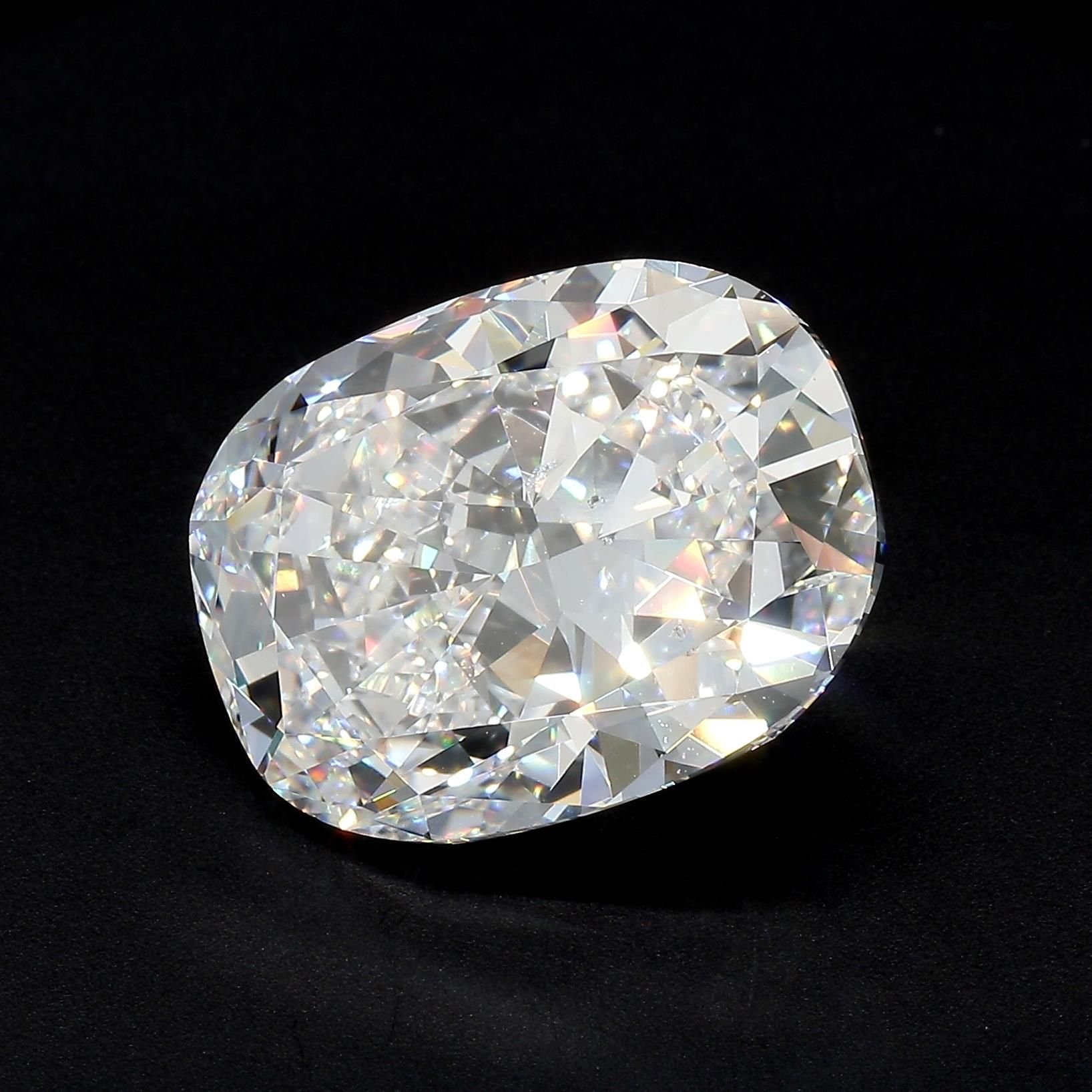 7.03ct G VS2 Rare Carat Ideal Cut Radiant Diamond
