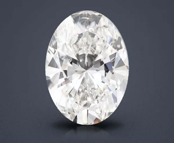 4.67 Carat · G · VS2 Rare Carat Ideal Cut