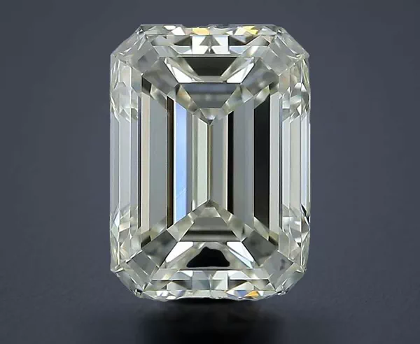 2.5 Carat · J · VVS2 Rare Carat Ideal Cut