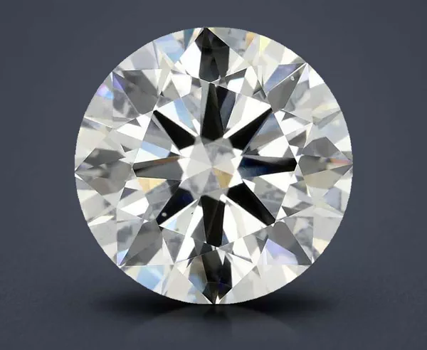 3.9 Carat · G · VS1 Rare Carat Ideal Cut