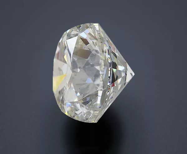 2.89 Carat · G · VS1 Rare Carat Ideal Cut