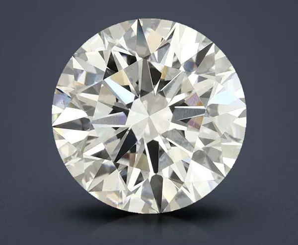 3.9 Carat · F · VS2 Rare Carat Ideal Cut