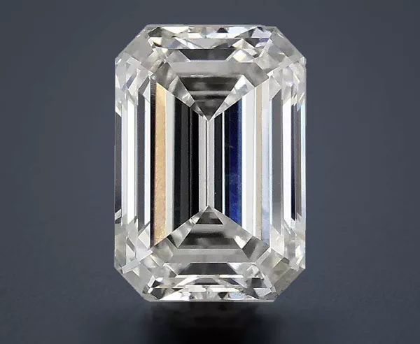 2.09 Carat · E · VS2 Rare Carat Ideal Cut