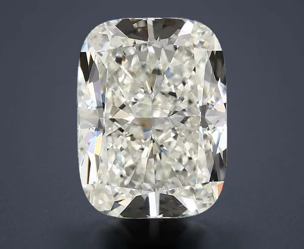 3.04 Carat · G · VVS2 Rare Carat Ideal Cut