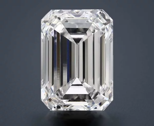 2.87 Carat · F · VVS2 Rare Carat Ideal Cut