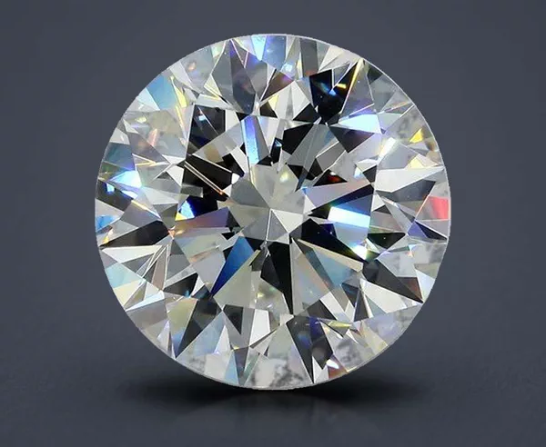 8.06 Carat · H · VS2 Rare Carat Ideal Cut