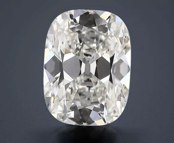 4.32 Carat · F · VVS2 Rare Carat Ideal Cut