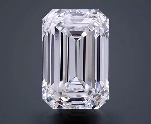 4.44 Carat · E · VS1 Rare Carat Ideal Cut