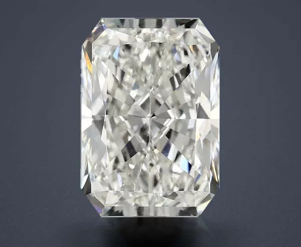 4.87 Carat · G · VS1 Rare Carat Ideal Cut