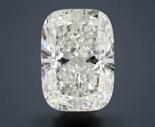 4.05 Carat · G · VS2 Rare Carat Ideal Cut
