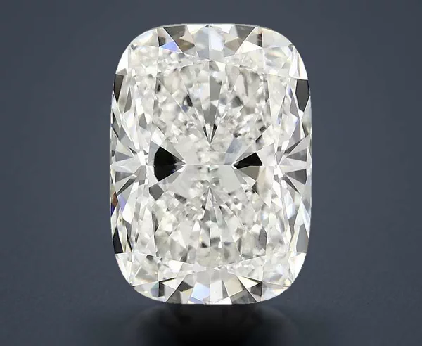 4.82 Carat · F · VVS2 Rare Carat Ideal Cut