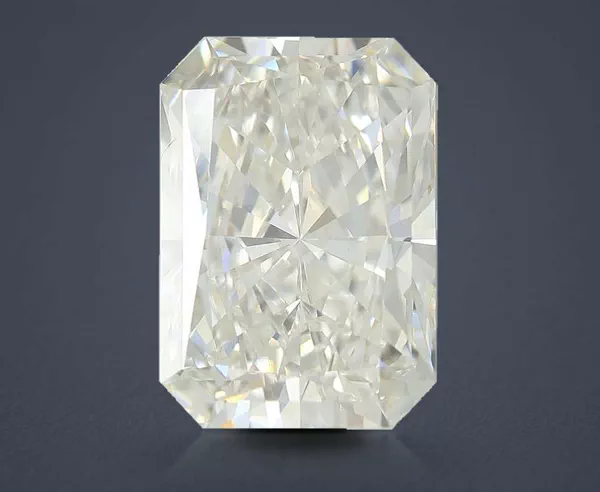 4.33 Carat · F · VS1 Rare Carat Ideal Cut
