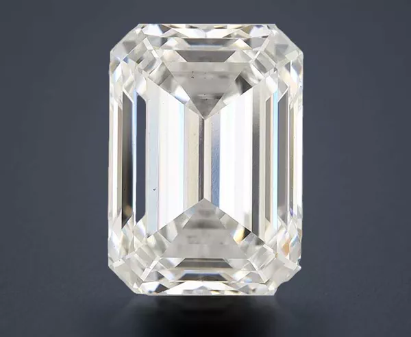 5.24 Carat · F · VS2 Rare Carat Ideal Cut