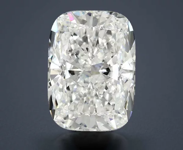2.8 Carat · D · VS1 Rare Carat Ideal Cut