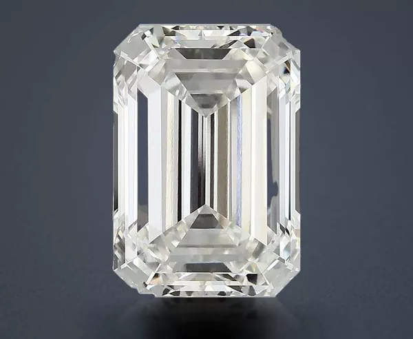 4.89 Carat · F · VVS2 Rare Carat Ideal Cut