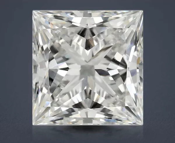 4 Carat · F · VS1 Rare Carat Ideal Cut