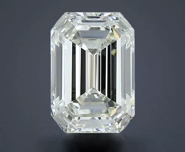 3.31 Carat · J · VS1 Rare Carat Ideal Cut