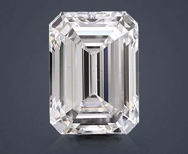1.65 Carat · F · VS2 Rare Carat Ideal Cut