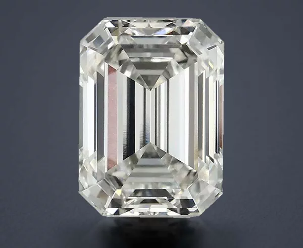 3.03 Carat · G · VS1 Rare Carat Ideal Cut