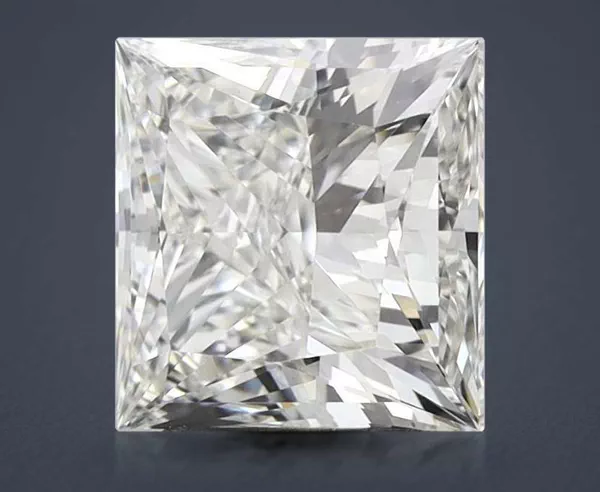 2.85 Carat · G · VS1 Rare Carat Ideal Cut