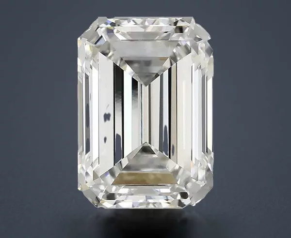 3.52 Carat · F · VVS2 Rare Carat Ideal Cut