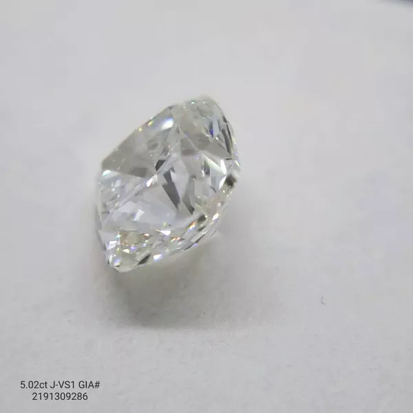 5.02 Carat · J · VS1 very good Cut
