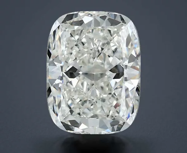 3.04 Carat · H · VS1 Rare Carat Ideal Cut