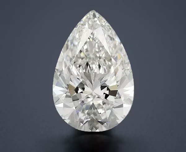 2.3 Carat · F · VS1 Rare Carat Ideal Cut