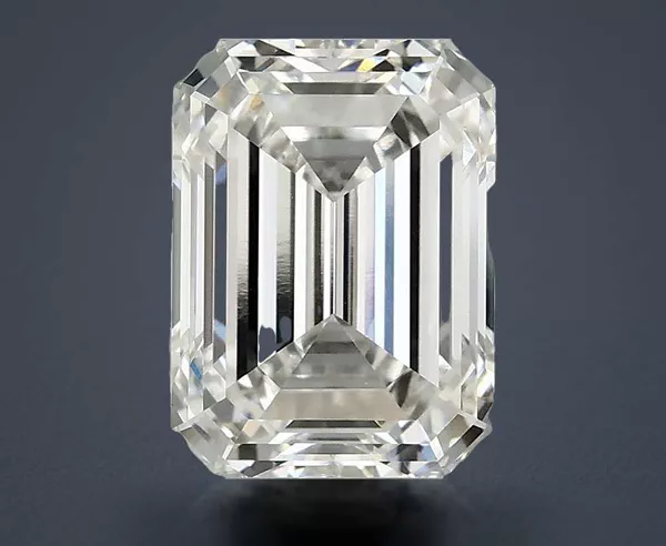 3.34 Carat · G · VVS2 Rare Carat Ideal Cut