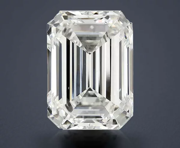 6.77 Carat · F · VS2 Rare Carat Ideal Cut