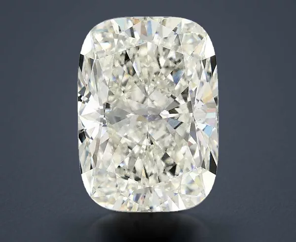 4.84 Carat · G · VVS2 Rare Carat Ideal Cut