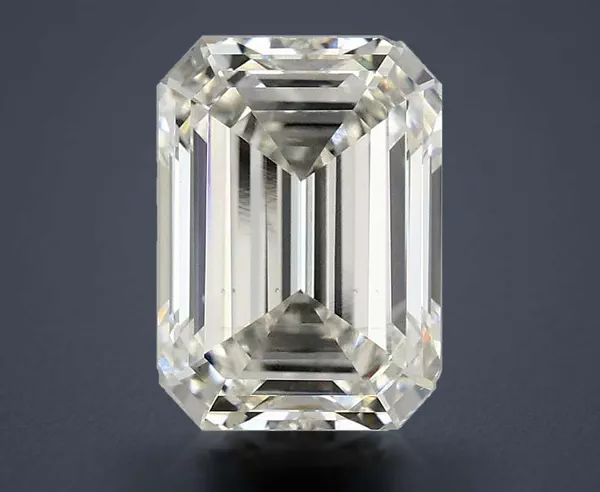 3.05 Carat · G · VS1 Rare Carat Ideal Cut