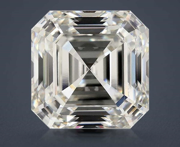 4.87 Carat · F · VS1 Rare Carat Ideal Cut