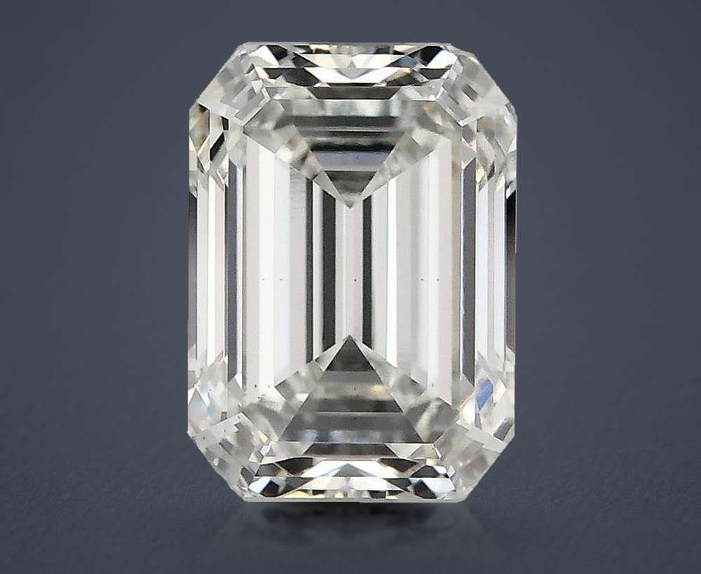 3.19 Carat · G · VS2 Rare Carat Ideal Cut