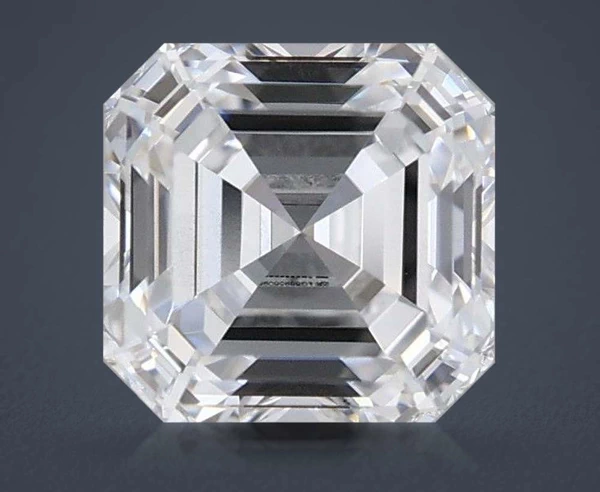 1.04 Carat · D · VS2 Rare Carat Ideal Cut