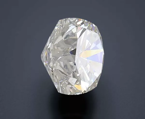 3.43 Carat · F · VS2 Rare Carat Ideal Cut