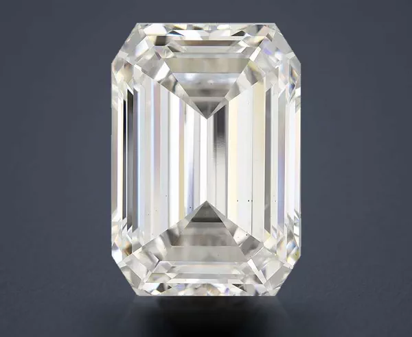 17.04 Carat · G · VS2 Rare Carat Ideal Cut