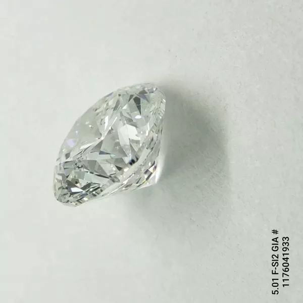 5.01 Carat · F · SI2 very good Cut