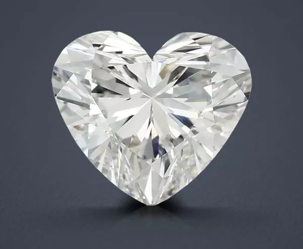 2.59 Carat · F · VVS2 Rare Carat Ideal Cut