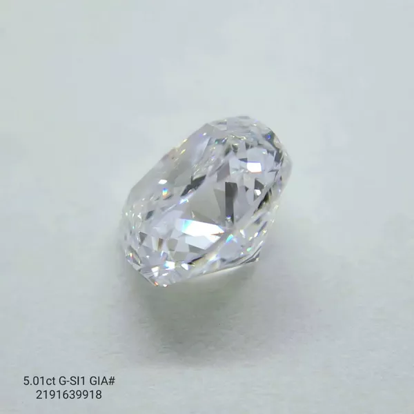 5.01 Carat · G · SI1 very good Cut