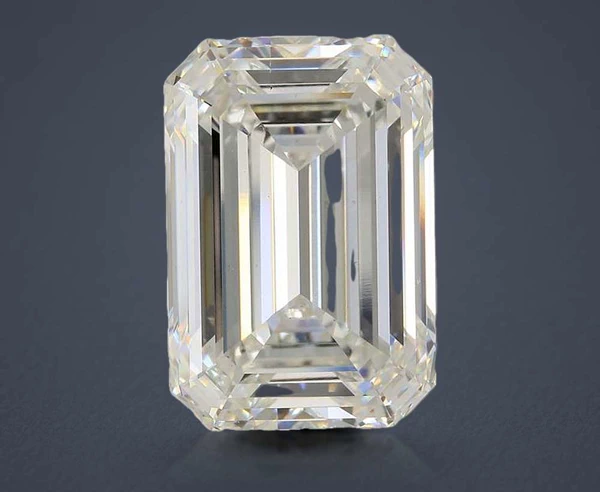 28.33 Carat · G · VS2 Rare Carat Ideal Cut