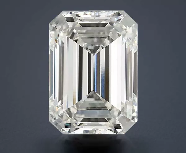 5.01 Carat · G · VVS2 Rare Carat Ideal Cut