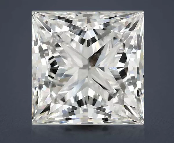 4.5 Carat · F · VS1 Rare Carat Ideal Cut